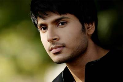 sundeep kishan,tiger movie,anil sunkara,director rajasimha  లక్కీ హీరో అంటే అతనే!